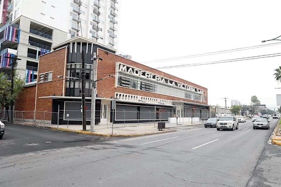 La antigua Maderería La Victoria, que se planea sea centro cultural, continúa cerrada.