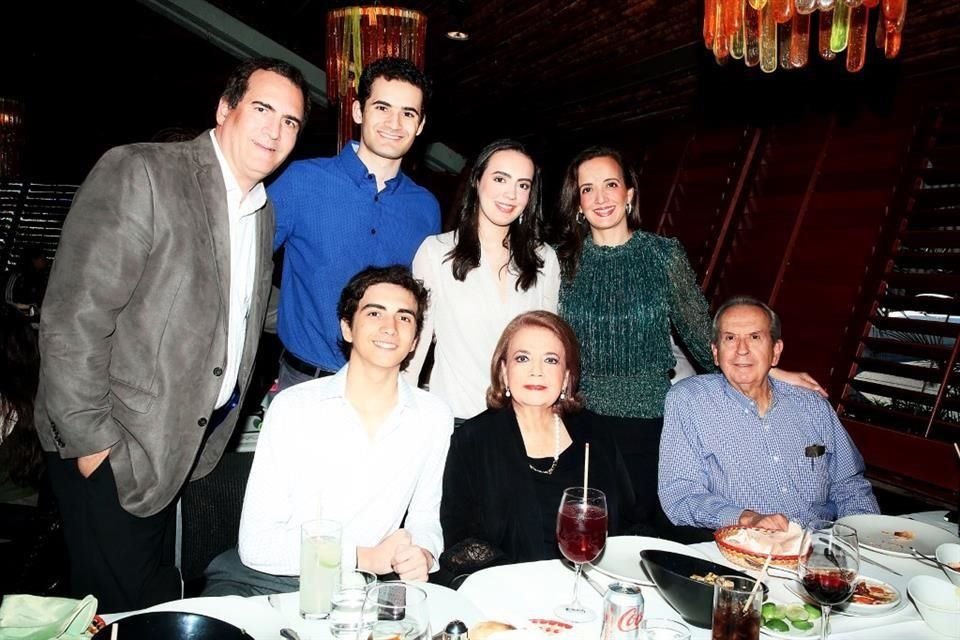 Andrés Schleske,Andrés  Schleske, Marian Schleske, Irma Sánchez, Federico Schleske, Irma Yolanda de Sánchez y Rafael Sánchez