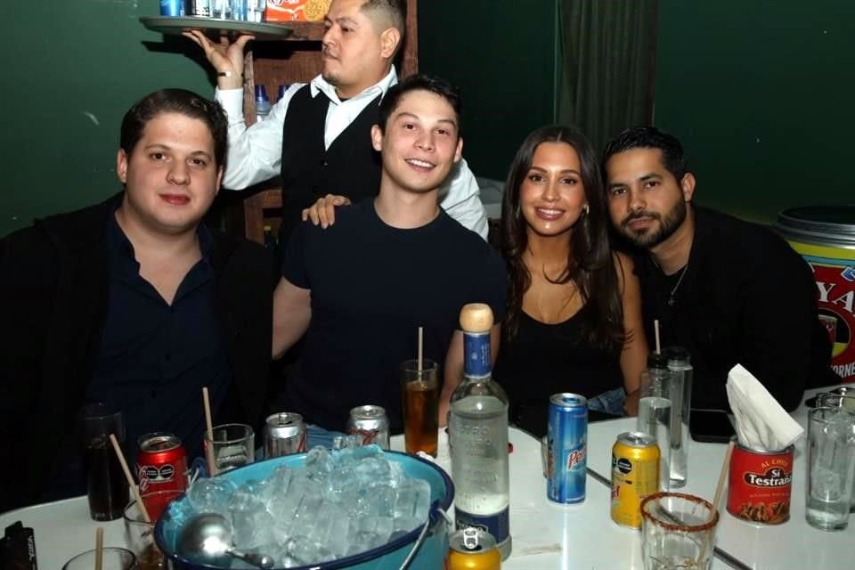 Diego Garza, Alex Juárez, Sofy Zablah y Jorge Martínez