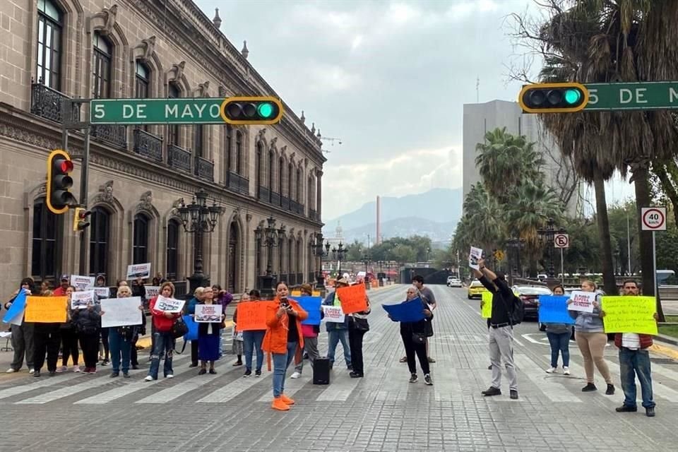 Los manifestantes realizaron los bloqueos en Zaragoza y 5 de Mayo.