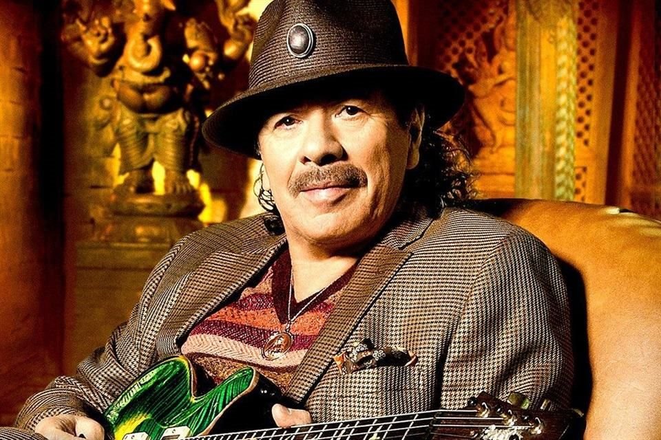 Gitaris Meksiko Carlos Santana mengalami kecelakaan rumah di mana jarinya patah, itulah sebabnya dia menunda residensinya di Las Vegas.