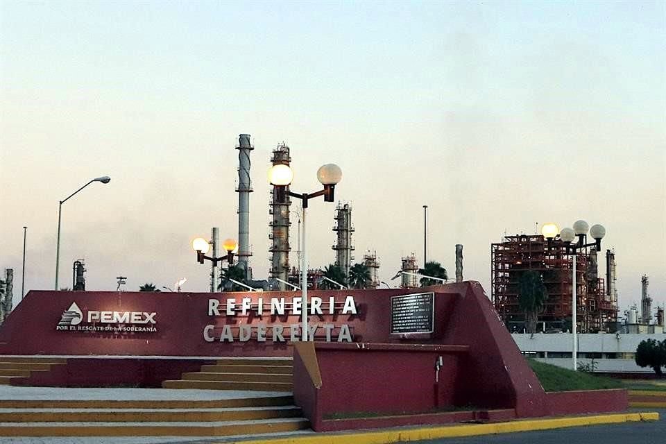 Refinería de Pemex, en Cadereyta Jiménez, Nuevo León.