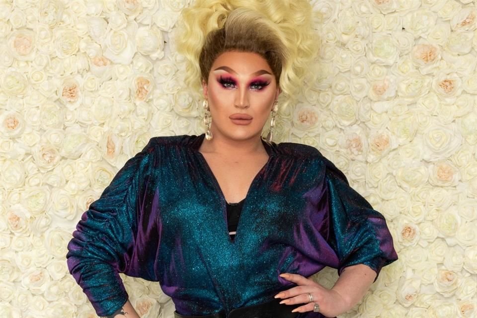 Williams fue el primer ganador de 'RuPaul's Drag Race UK', en 2019, y luego apareció en la séptima temporada de 'RuPaul's Drag Race All Stars'.