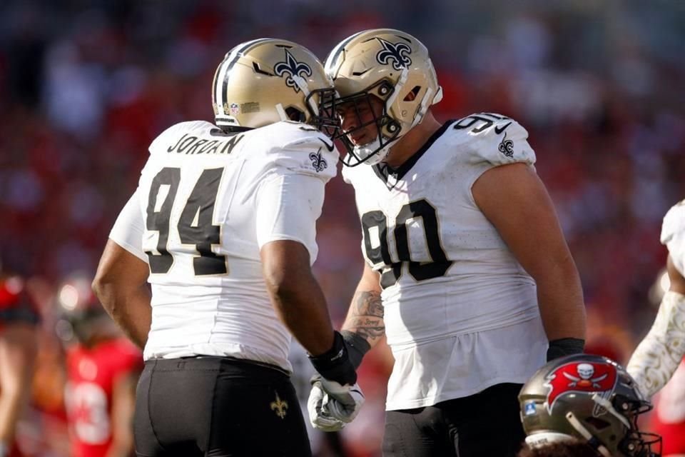 Tras verse ordenados en la primera mitad, los Saints se desmoronaron en Florida para acabar otra campaña de terror en la NFL.