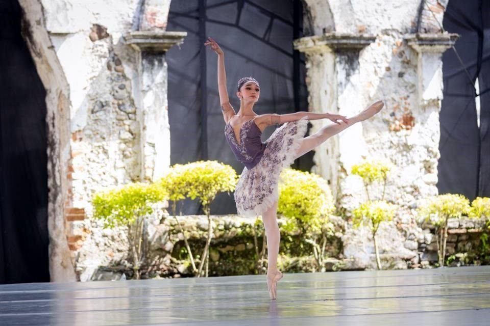 Tamara Arandia es la única mexicana seleccionada junto a otros 85 bailarines en esta edición del Prix de Lausanne en Suiza.