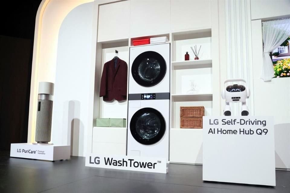 LG muestra sus productos para el hogar con IA en el CES de Las Vegas.