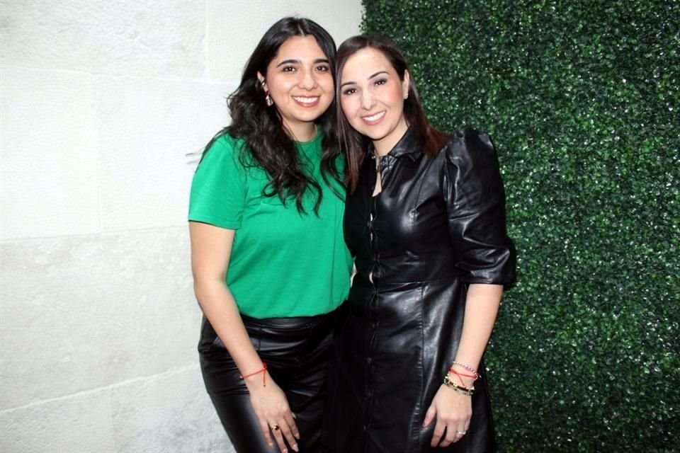 Perla Ramos y Elisa Ramos