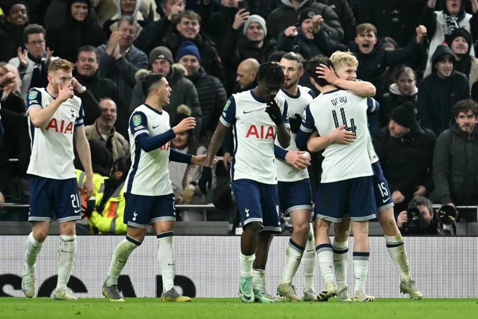 El Tottenham consiguió la victoria en casa.