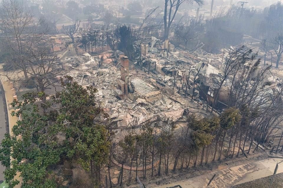 El hogar de la actriz Anna Faris en la exclusiva zona de Pacific Palisades, Los Ángeles, fue reducido a escombros debido al devastador incendio.