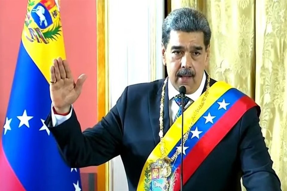 Nicolás Maduro rindió protesta ante Asamblea Nacional como Presidente de Venezuela para un tercer mandato.