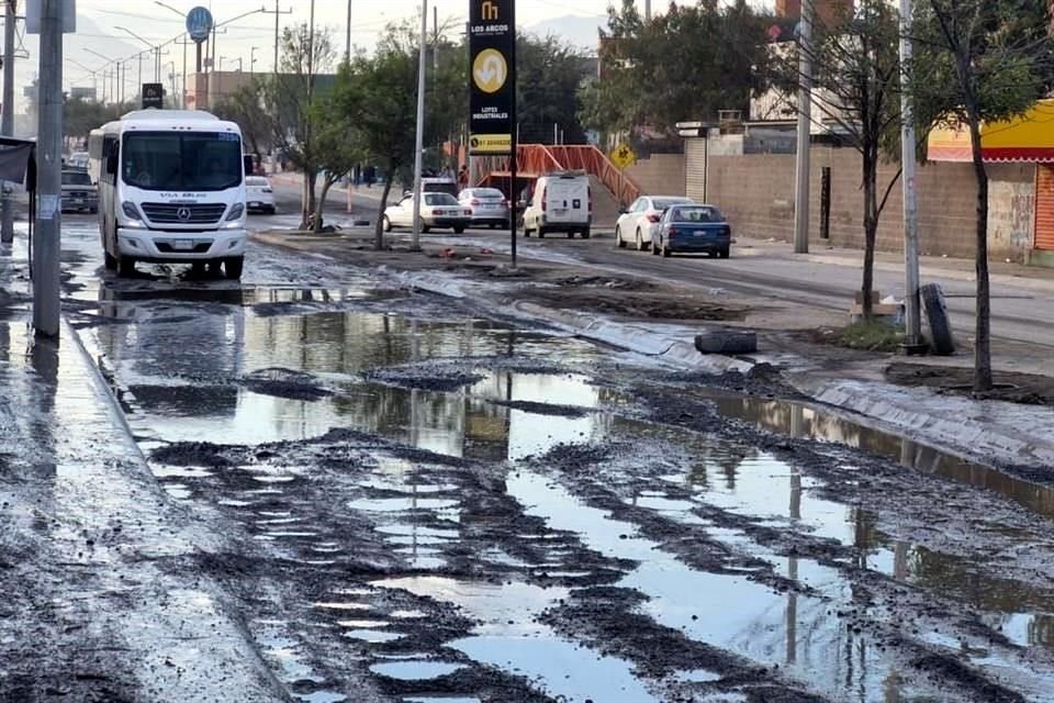 El Gobernador Samuel García anuncia creación de fondo para seguridad y pavimentación del municipio de El Carmen, encabezado por emecista.