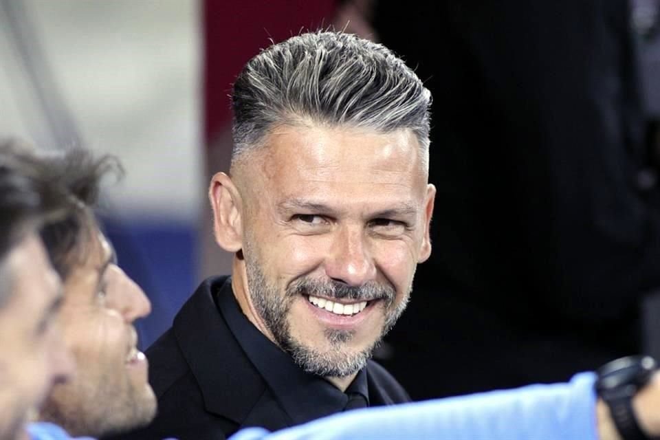 Martín Demichelis se muestra sonriente antes del duelo de la Final de vuelta ante América, en el torneo pasado.