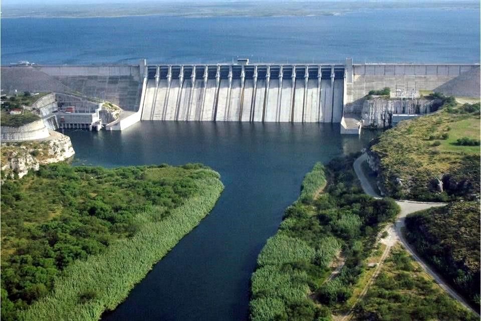 Al anunciar un acuerdo con México sobre agua, Agricultura de EU dijo que el Gobierno mexicano transferirá el líquido de embalses internacionales y aumentará la participación estadounidense en 6 afluentes del Río Bravo.	