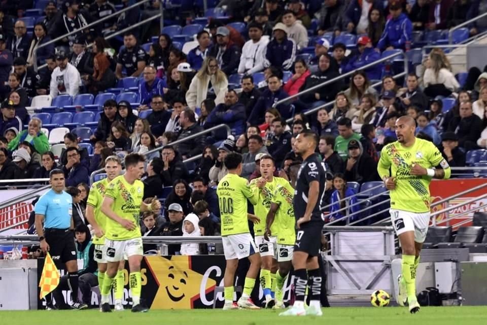 La afición salió inconforme del Estadio Monterrey tras el festejo poblano.