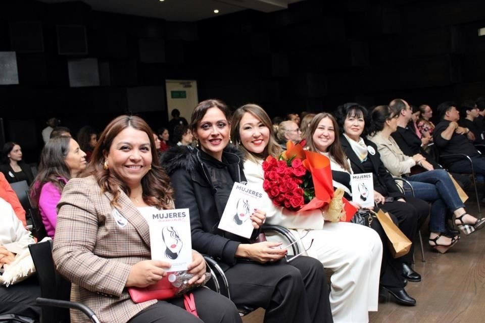Gamaliela Tan presenta su libro 'Mujeres Anónimas', en el Museo del Noreste, el 19 de diciembre.