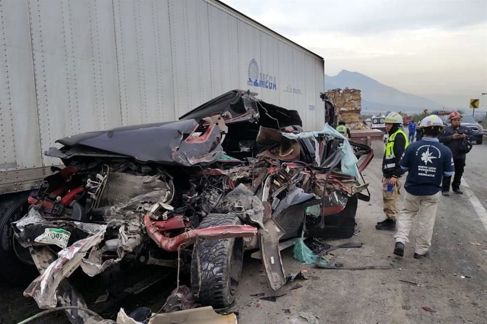 Una falla en los frenos de un tráiler sería la causa del accidente múltiple en el Libramiento Noroeste.