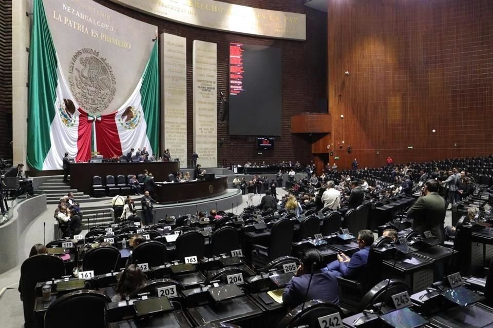 Diputados del PRI que solicitarán comparecencia de Secretarios de Defensa, Marina y Relaciones Exteriores para que expliquen pormenores de los acuerdos  a los que llegó el Gobierno de México con Estados Unidos.