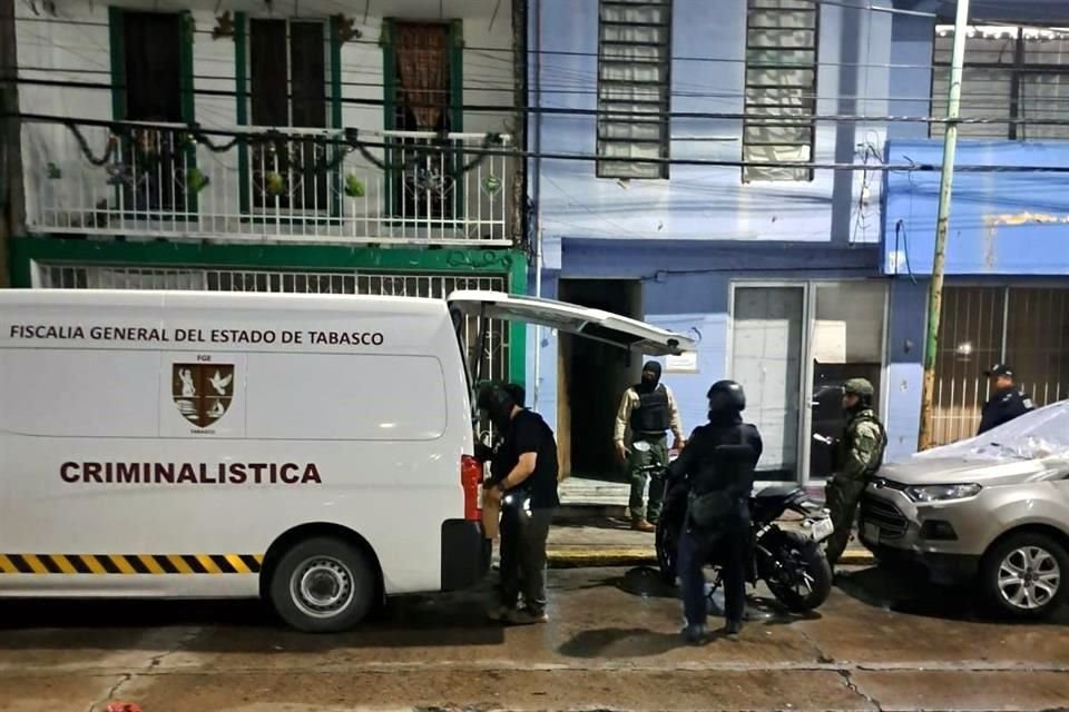 La orden de cateo al inmueble se cumplimentó poco antes de la medianoche del martes.