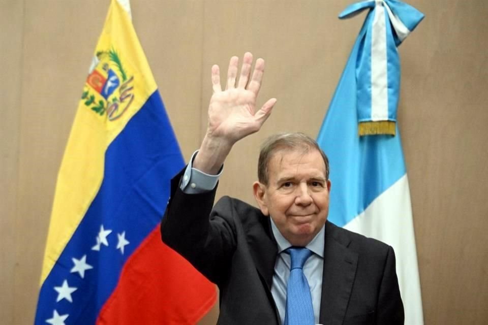 El opositor venezolano Edmundo González durante una reunión en Guatemala, el 15 de enero.