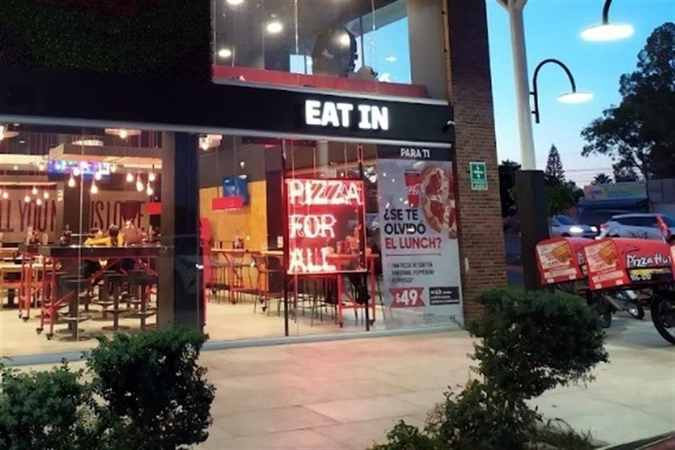 Pizza Hut se suma a restaurantes que han tenido que bajar cortinas en Culiacán, Sinaloa ante una ola de inseguridad por la narcoguerra desatada desde el 9 de septiembre de 2024 por grupos delictivos.