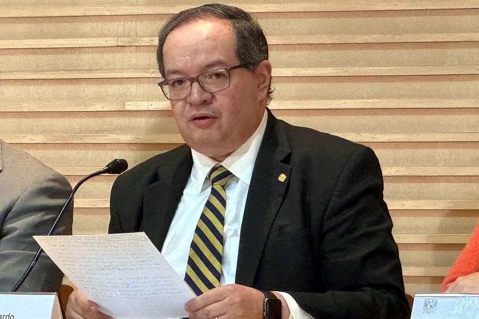 Leonardo Lomelí Vanegas, Rector de la UNAM, convocó a toda la sociedad a cerrar filas ante la 'agresión que se avecina' a las comunidades mexicanas en Estados Unidos.