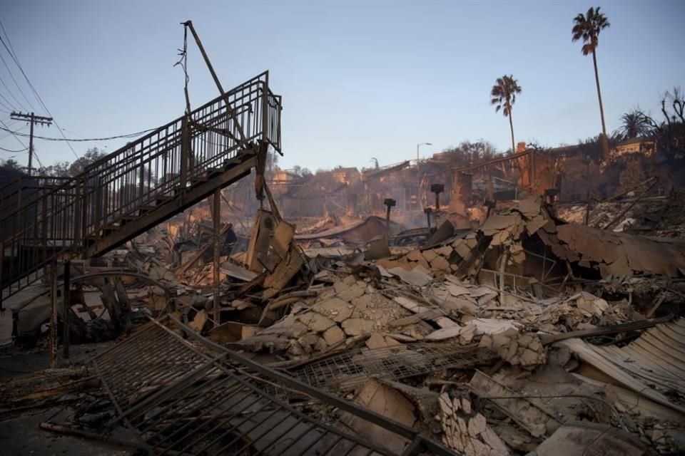 Las fuerzas del orden han dejado claro que no tolerarán saqueos ni ningún tipo de actividad delictiva en medio de la tragedia por los incendios de LA.