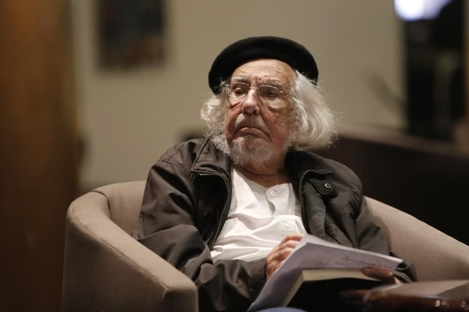 Ernesto Cardenal nació el 20 de enero de 1925 en Granada, Nicaragua, y falleció el 1 de marzo de 2020 en Managua.