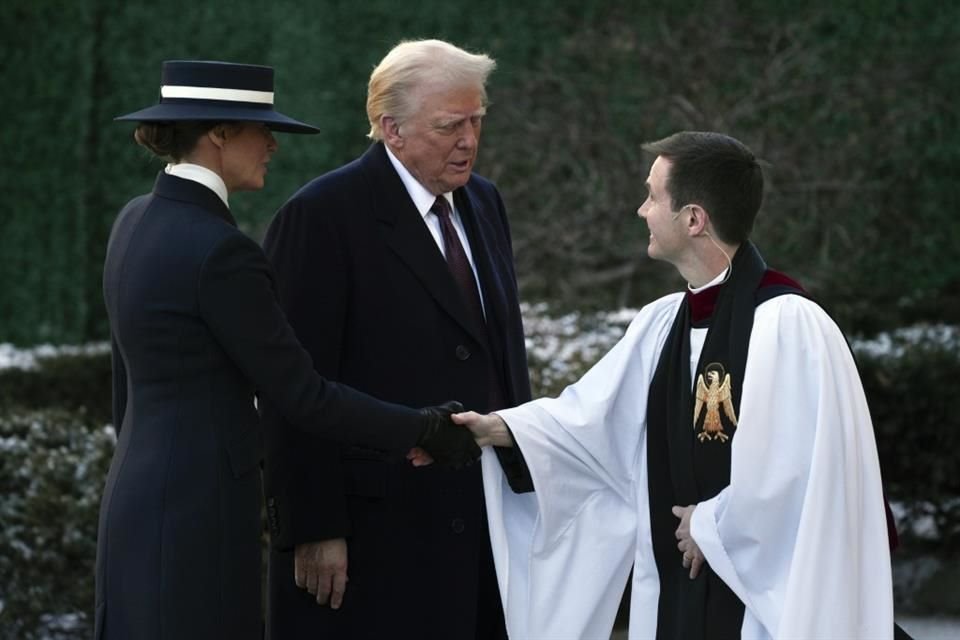 La parroquia episcopal está en el centro de Washington DC, frente al Parque Lafayette y la Casa Blanca.