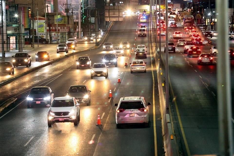 En el tramo del contraflujo, los automovilistas hacen alrededor de 18 a 20 minutos, según las autoridades.