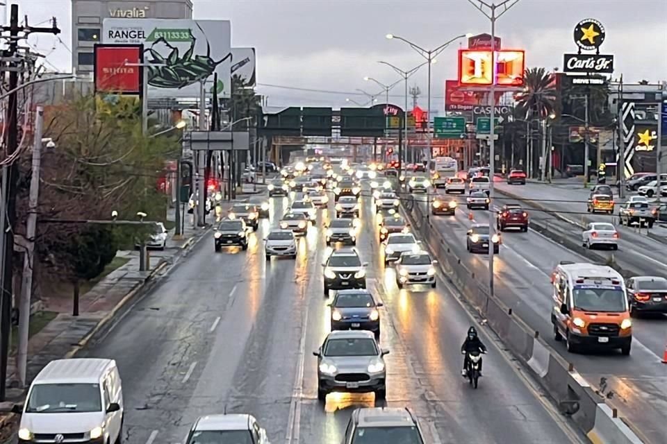 El contraflujo de Gonzalitos mantuvo el tráfico fluido hacia San Pedro.