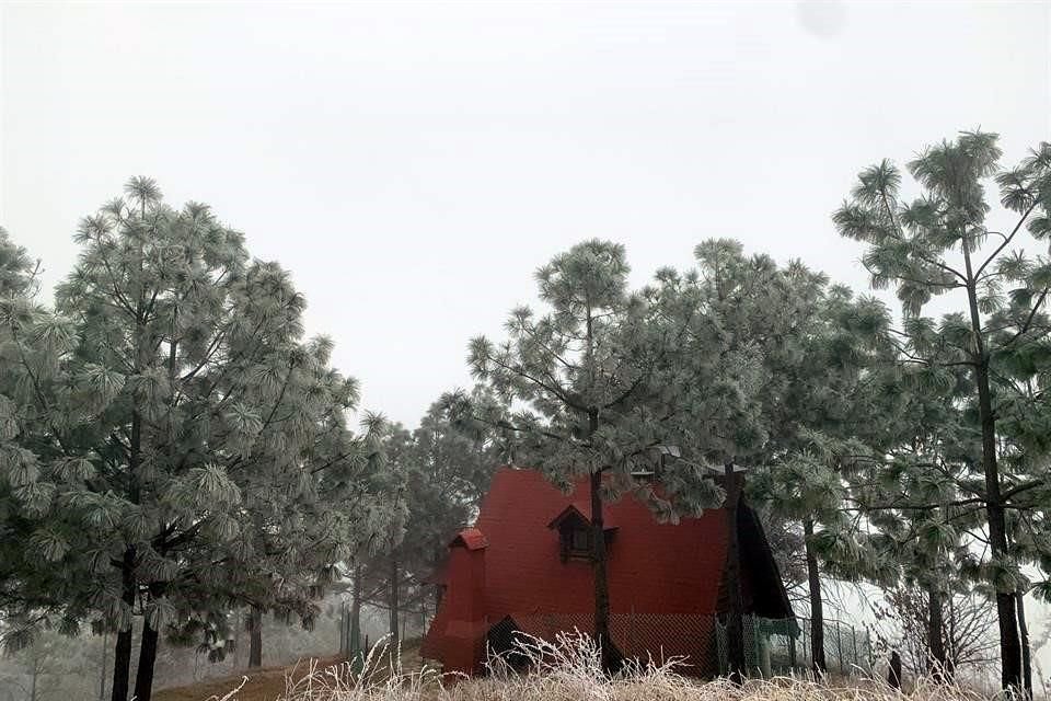 La Sierra de Santiago se cubrió de blanco.