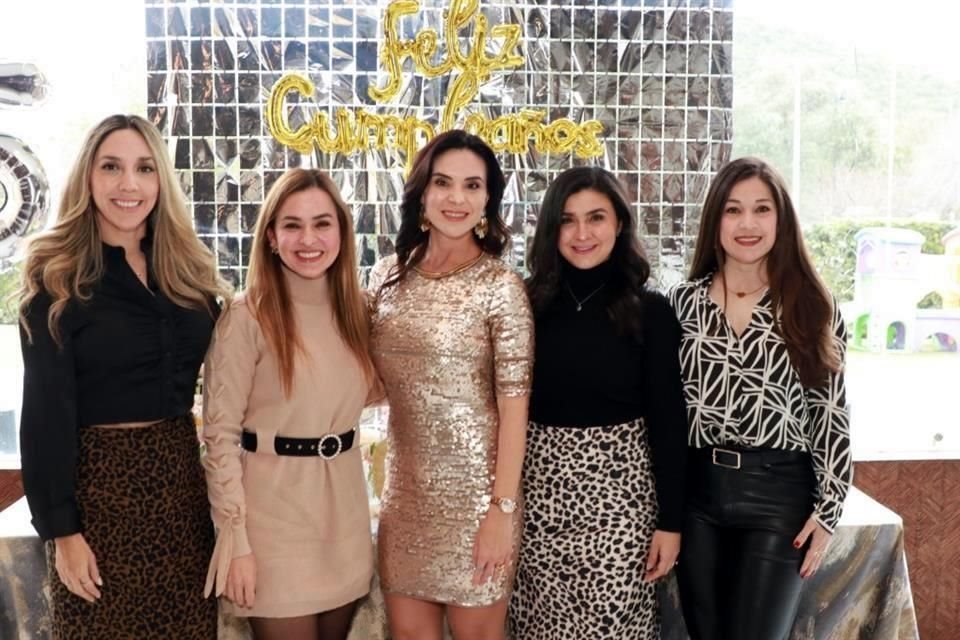 Jéssica Oregel de Velázquez, Dinorah Lozano, Gaby Ramírez Segovia, Gaby Elizondo y Mayela Garza