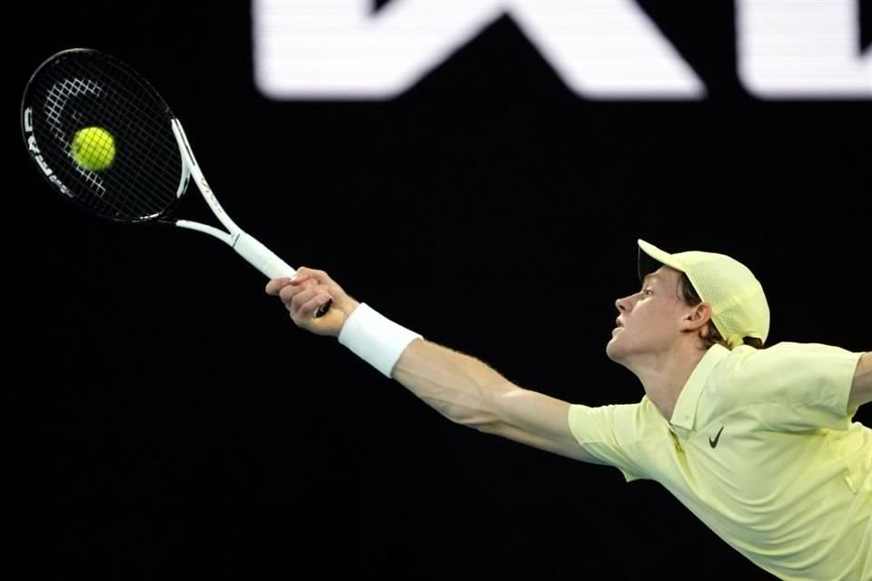 Sinner derrotór este domingo al alemán Alexander Zverev (N.2) en la Final del Abierto de Australia.