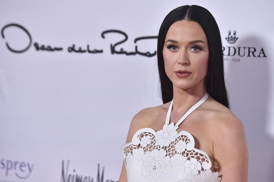 Katy Perry iniciará 'The Lifetimes Tour' en México, con siete conciertos: tres en la Ciudad de México, dos en Monterrey y dos en Guadalajara, arrancando el 23 de abril de este año.