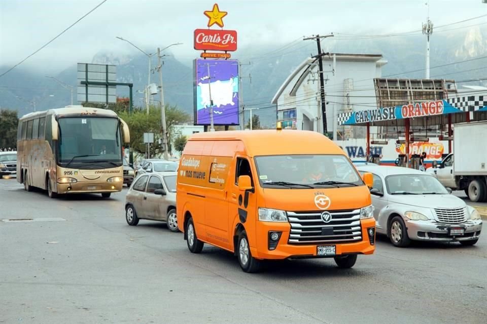 El Municipio de Guadalupe arrancó el primero de cinco rutas auxiliares previstas para agilizar traslados de vecinos.