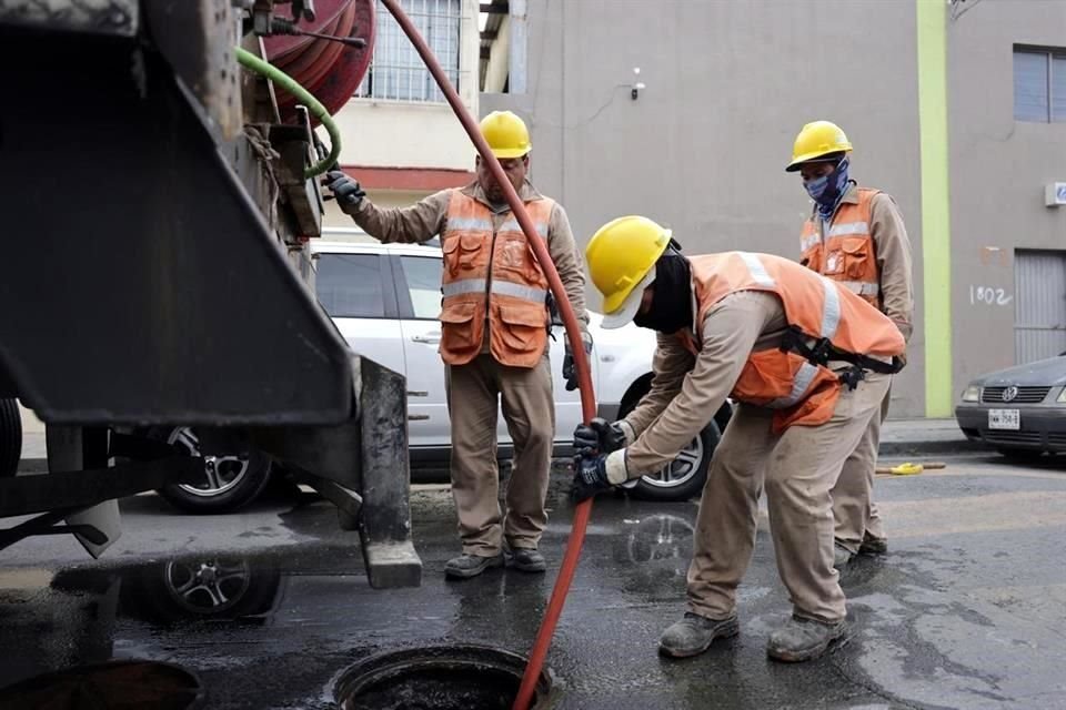 En lo que va de enero, indicó el organismo, las cuadrillas de la paraestatal han atendido el 95 por ciento de los 8 mil reportes de drenaje sanitario en menos de dos días.