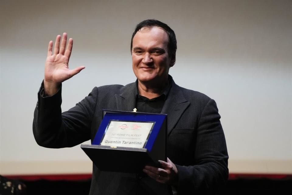 Una de las razones por las que Tarantino no ha encontrado la pasión necesaria para embarcarse en su última película, es el hecho de que el cine cada vez está más invadido por decisiones corporativas.