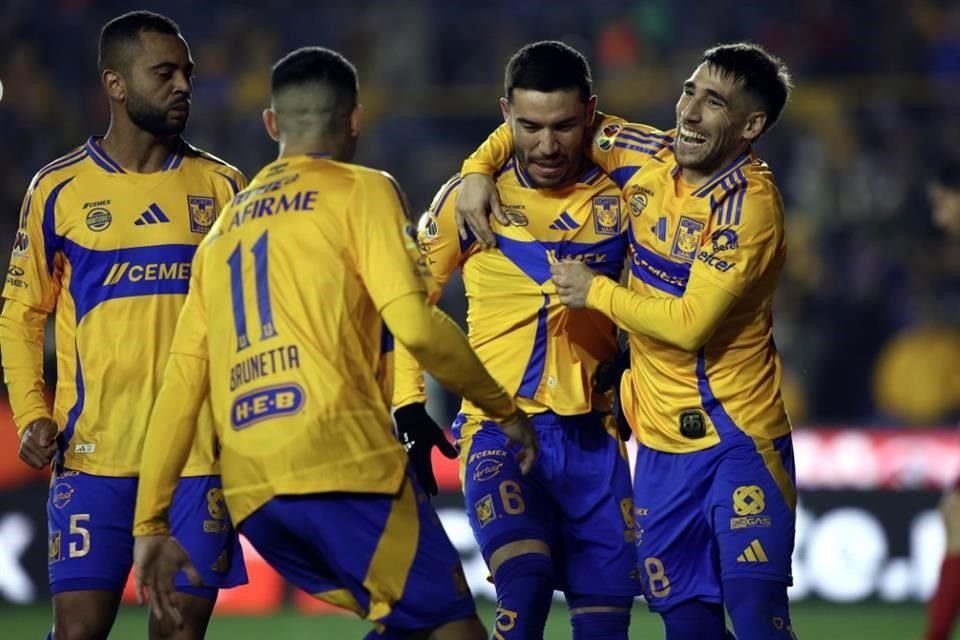 Todos adoran a Vigón en Tigres.