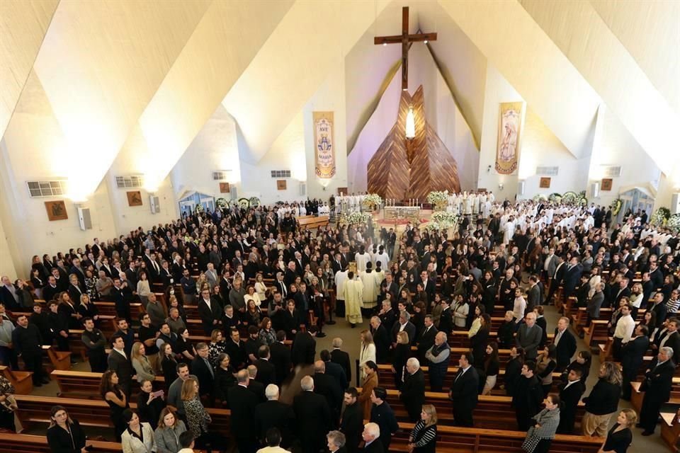 La misa de despedida de David Noel Ramírez se realizó en la Parroquia y Santuario de Nuestra Señora de Fátima, en San Pedro.