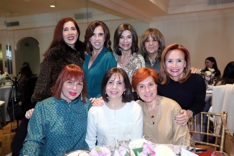 Marcela de la Garza, Patricia Kavande, Magdalena Lozano, Margarita Rodríguez, Yaya Olivares, Ivette Olivares, Martha Canales y Malú Ramones