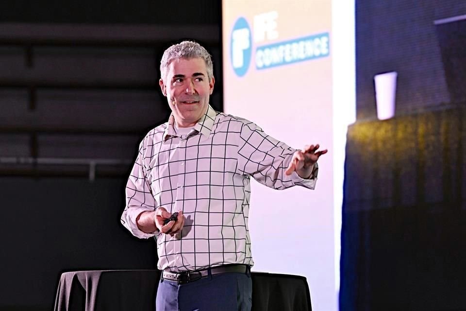 Richard Culatta, director de la International Society for Technology in Education, participó en la IFE Conference.