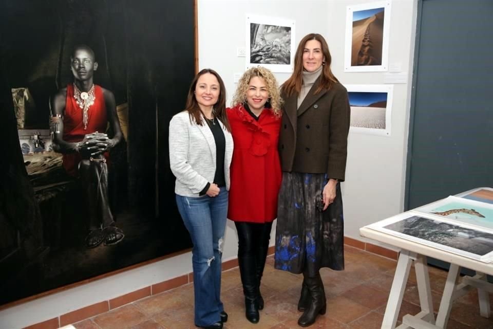 Mayra Macías de Canavati, Roberta Marroquín y Cristina Lobeira