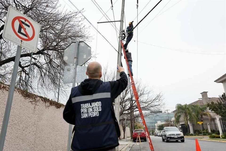 Los trabajos son realizados por personal de la Secretaría de Servicios Públicos.