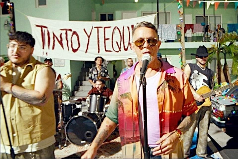 Alejandro Sanz y Grupo Frontera unieron talentos en el sencillo 'Hoy No Me Siento Bien'.