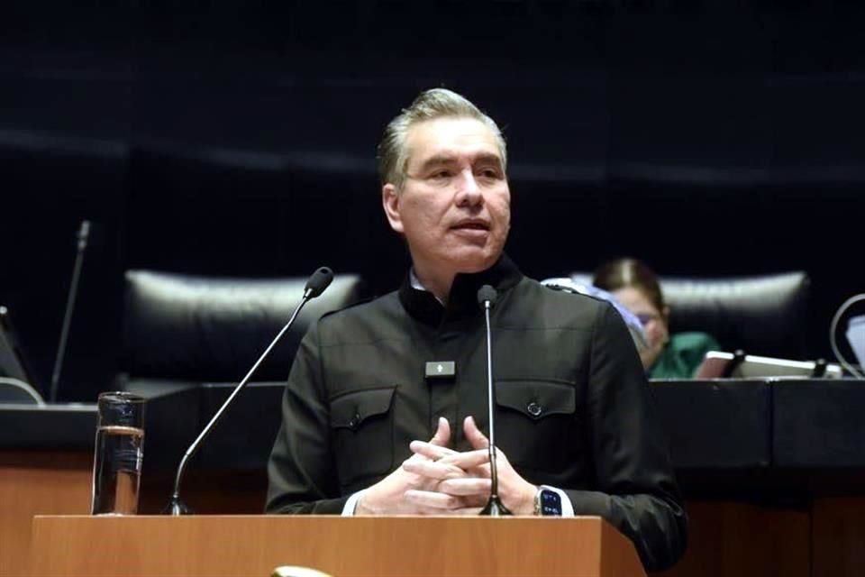 Waldo Fernández, Senador de Morena.