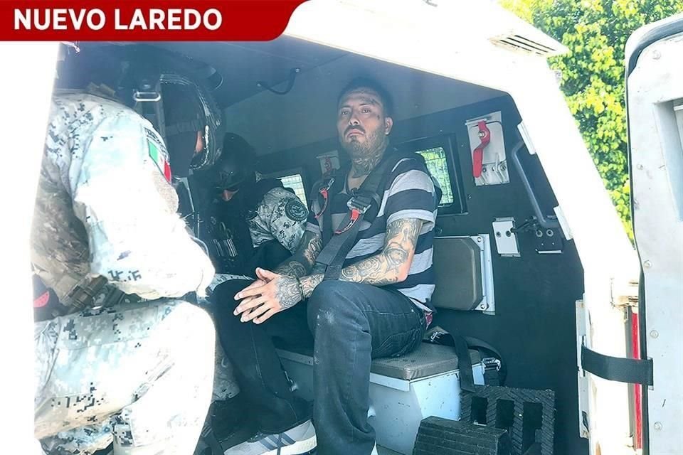 'El Ricky' González, identificado como cabecilla regional, fue capturado en Nuevo Laredo, desatándose balaceras y persecusiones entre delincuentes y elementos federales.