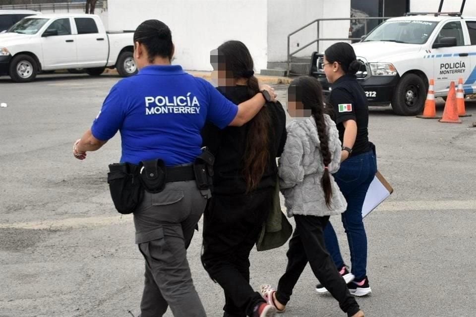 La Policía de Monterrey informó que las menores fueron ubicadas a las 10:00 horas en Ruperto Martínez y Juan Méndez, en el área del Mesón Estrella.