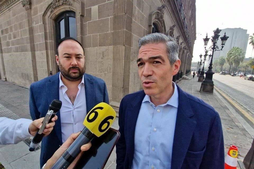 Al salir del encuentro en Palacio de Gobierno, Emmanuel Loo y Jesús Viejo señalaron que no hubo acuerdos concretos y que tendrán un mes más para el análisis.