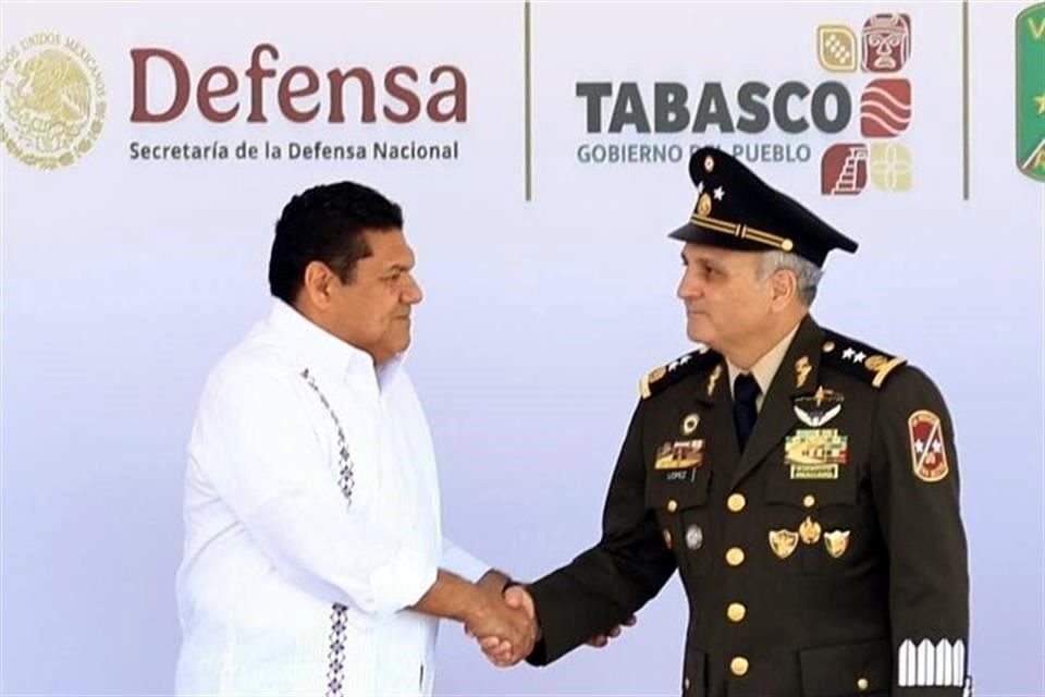 El Gobernador de Tabasco, el morenista Javier May, dio l a bienvenida al nuevo mando.