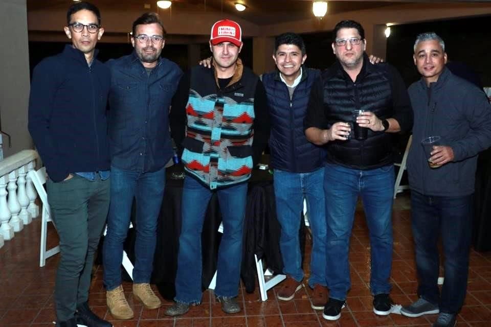 Enrique Valdés, Javier Erizuri, Mario Martínez, Carlos Carballido,  Mario Leal y Gerardo Angulo